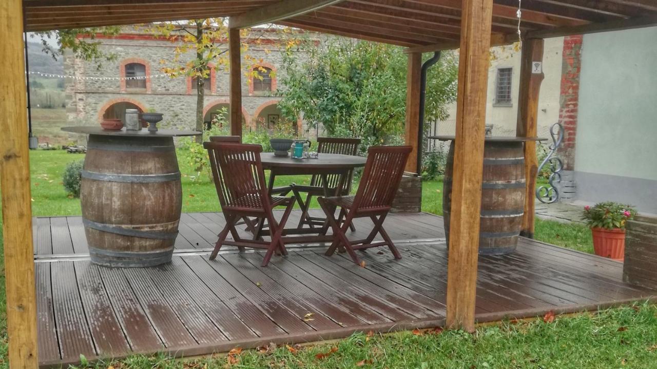 Agriturismo Casa Agricola Rossi Appartamenti In Casentino Soci Exterior foto